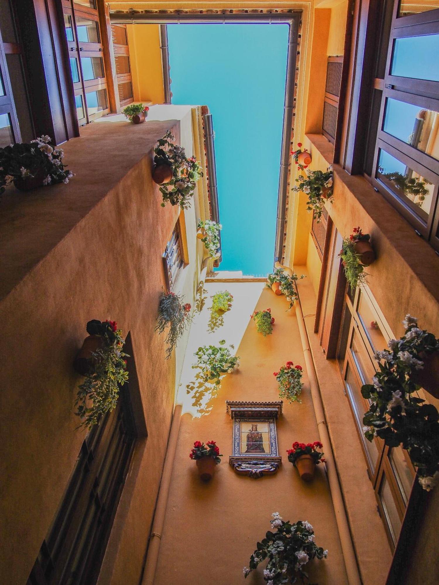 Piso Familiar Con Tres Habitaciones En La Goleta マラガ エクステリア 写真