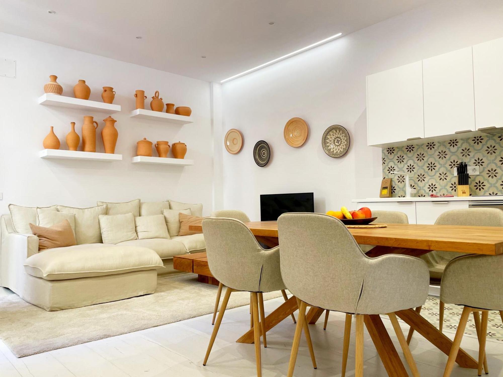 Piso Familiar Con Tres Habitaciones En La Goleta マラガ エクステリア 写真